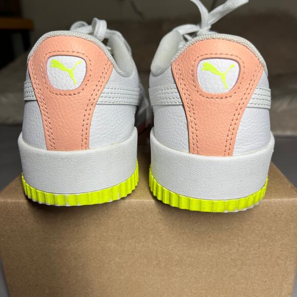PUMA Carina Sneaker Womens Sz 10 Retro Style Old School Classic Clean Look EUC - Picture 14 of 15